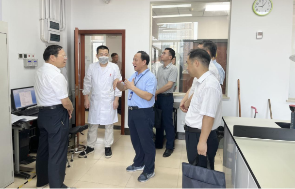 省人大教科文卫委调研组到抖圈集团调研